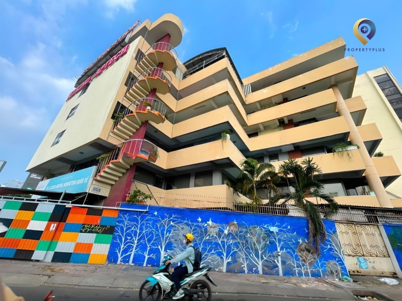 FPT Academy Building